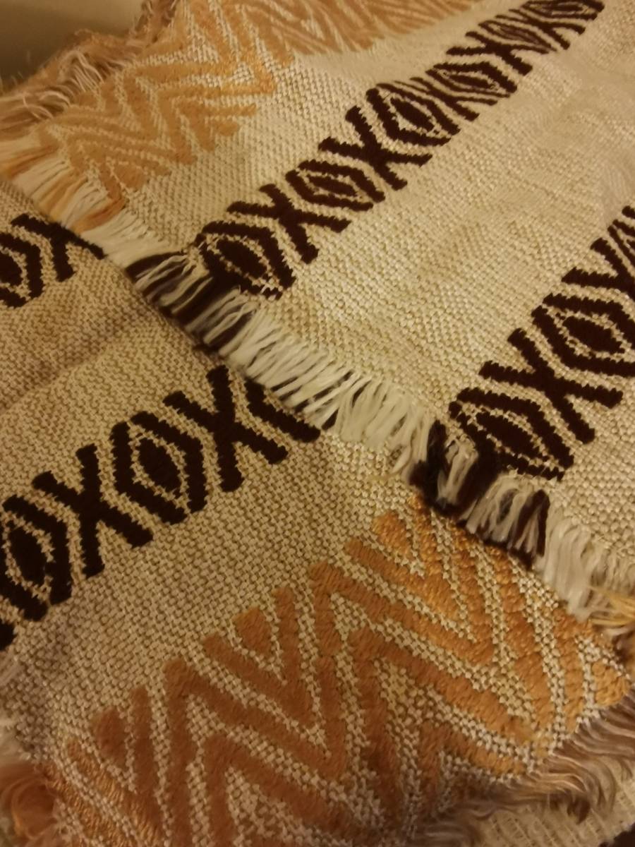 Place Mats Huge lot of Vintage Tablecloths, Placemats and more x35