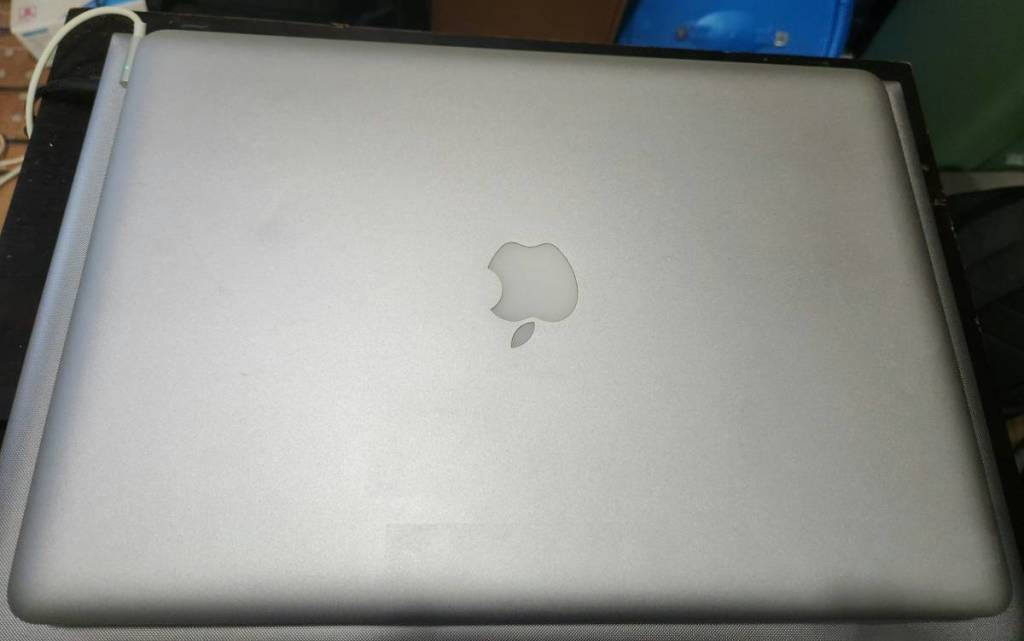 Apple Laptops - Business Beast MacBook Pro i7, 8GB, 1GB GDDR5 GPU ...