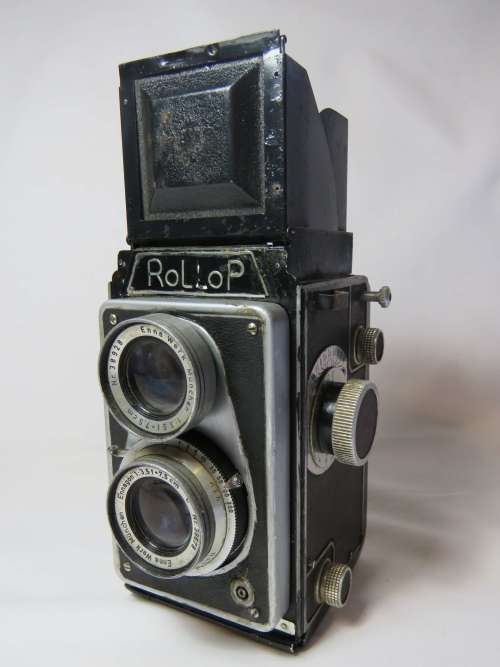 Rollop TLR 120 film camera - Enna Werk Munchen 1:3.5 f=7.5cm lenses