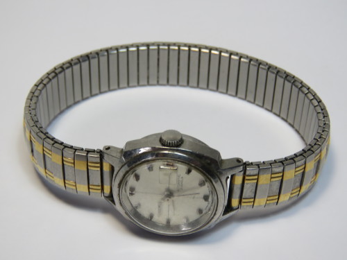 Women's Watches - Vintage Seiko Automatic DATE ladies watch - Working -  2517-0291 was listed for  on 22 Dec at 11:01 by Trust Coins in Cape  Town (ID:316008698)