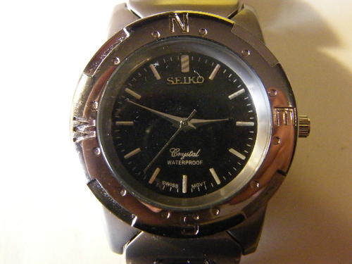 Men's Watches - Seiko Crystal waterproof mens wristwatch VX20-700,  excellent condition, hardly used was sold for  on 18 Jun at 16:31 by  Trust Coins in Cape Town (ID:148965267)