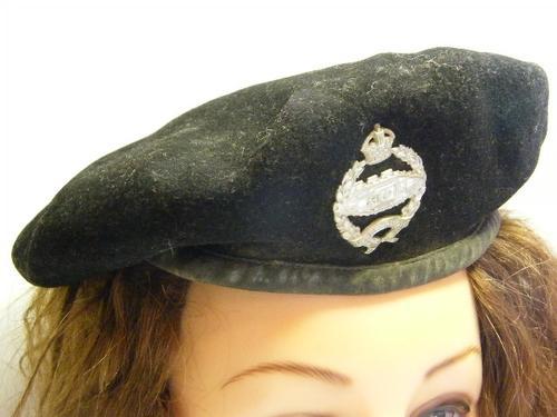 Uniforms - British WW2 Tank Corps Black Beret with badge - Kangol wear ...