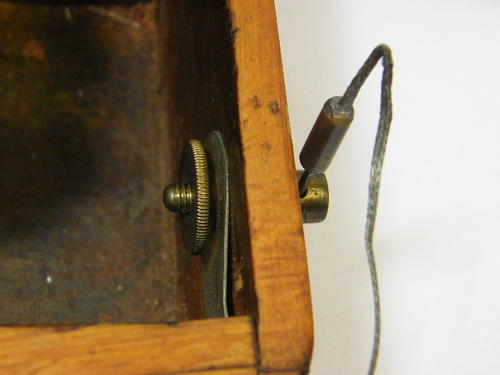 Unieke Antieke - Victorian electric shock therapy machine - as per