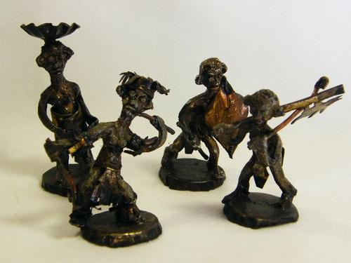 Set of 4 tribal figurines made from tin - as per photo