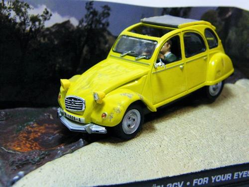 James Bond 007 Citroen 2CV model car from the movie ' For your eyes only' as per photo