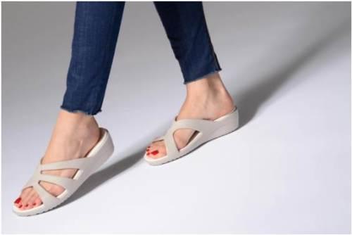 Crocs sanrah strappy wedge hot sale