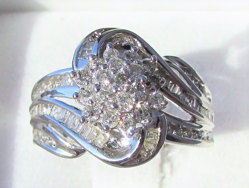  Engagement  Rings  YEAR END SALE  R52643 CLUSTER 
