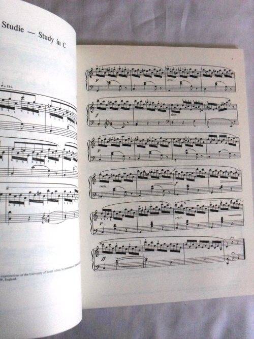 Sheet Music & Song Books UNISA Grade 6 piano pieces, 19841988 was