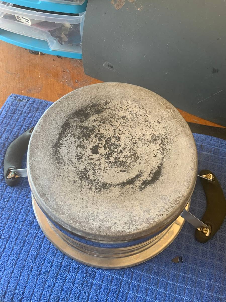 Pots AMC pot was sold for R530.00 on 6 Mar at 2345 by nabeela7866 in