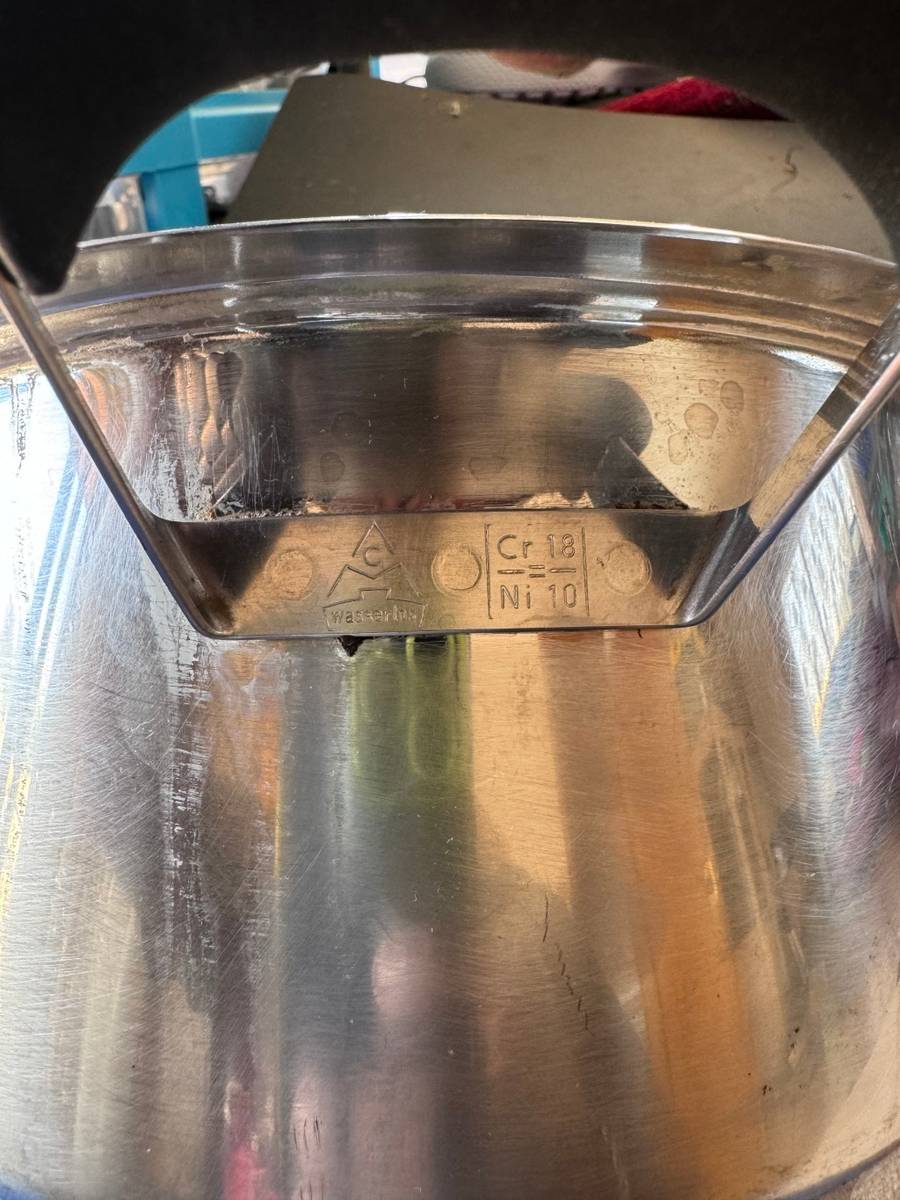 Pots AMC pot was sold for R530.00 on 6 Mar at 2345 by nabeela7866 in