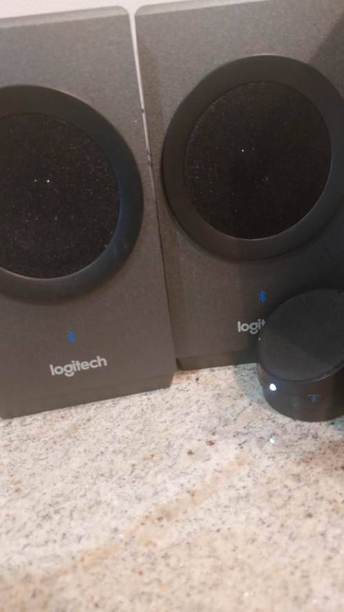 Speakers Logitech Z337 2.1 Bluetooth Speaker System for sale in