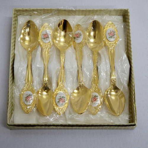 Utensils - Set of 6 Eetrite 24ct gold plated tea spoons in box was sold ...