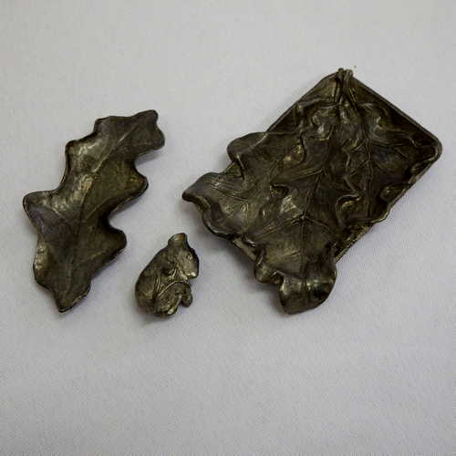 Lot of 3 Greyton pewter mouse and leaves