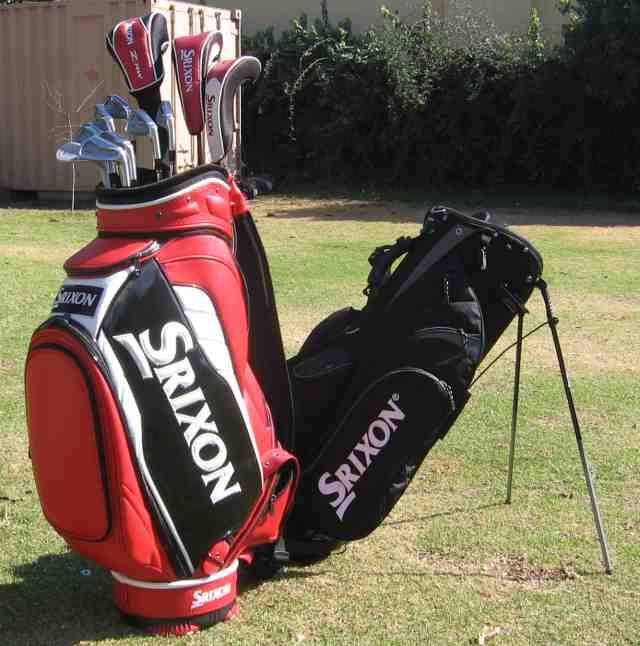 Golf PRICE REDUCED!! AS NEW Full Set Srixon Golf Clubs with Stand Bag