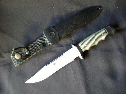 Hunting Knives - Muela Hunting Knife - ALCE was sold for R350.00 on 5 ...