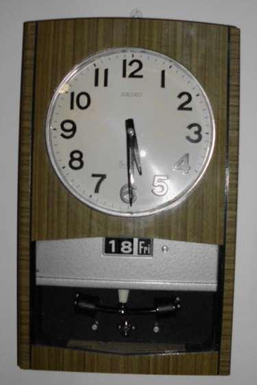 Cuckoo & Wall Clocks - Seiko Sonola Transistor date clock, made in Japan -  in a very good condition was sold for  on 14 Jun at 20:31 by  amcintyre in East London (ID:66799972)