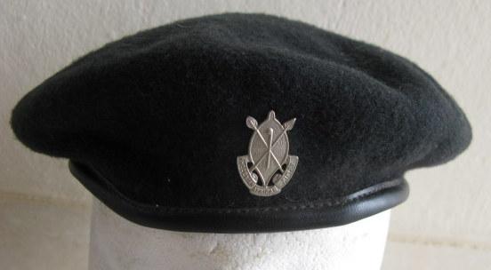 Headgear - RHODESIAN AFRICAN RIFLES BERET - ORIGINAL WITH 2 AIR VENTS ...