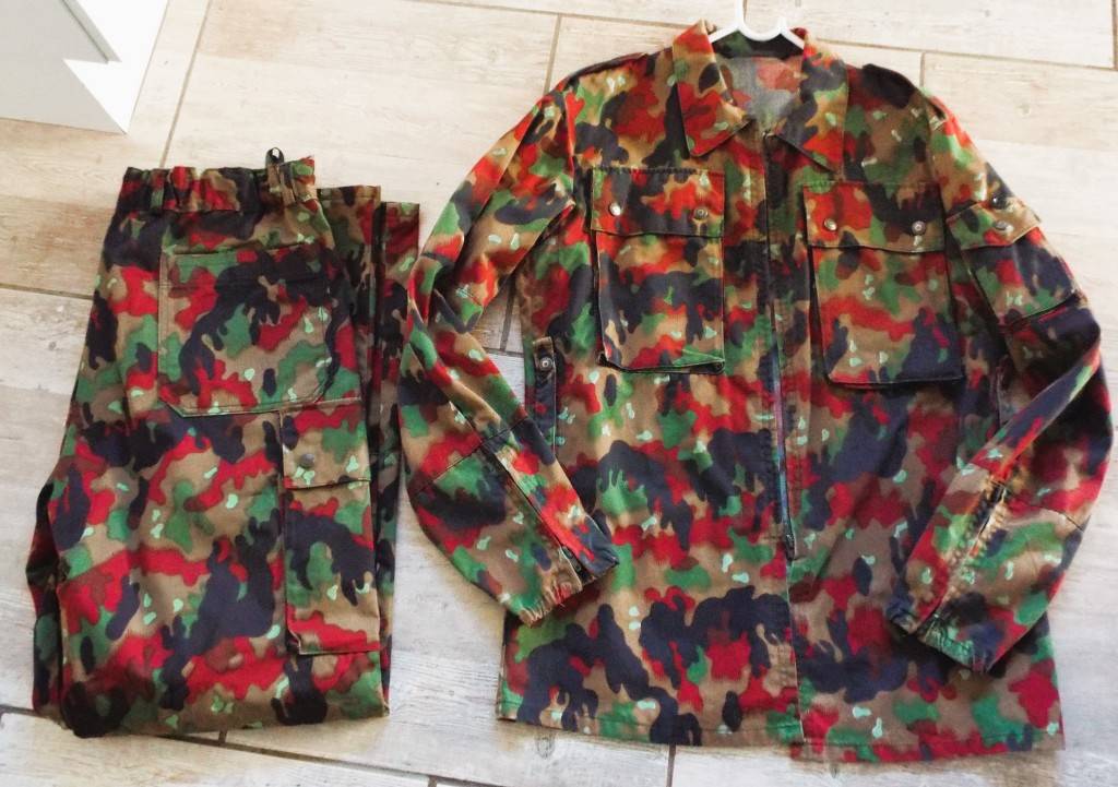 Original Swiss army shorts M83 combat field Alpenflage TAZ 83 Camo cargo shorts