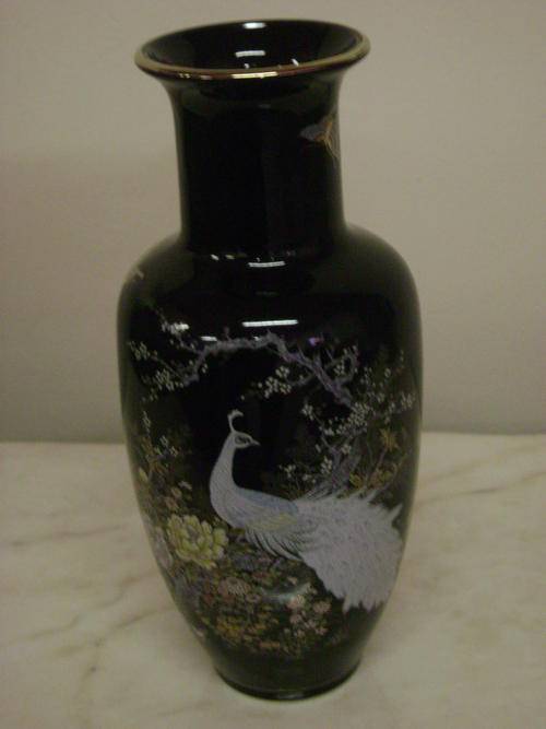 Oriental Porcelain Japanese vase marked "SHIBATA JAPAN" with