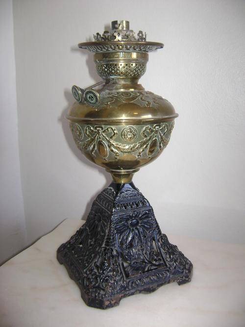 Lamps & Lanterns VERY OLD VICTORIAN CAST IRON AND BRASS OIL LAMP!! **makers F.S&co.** was