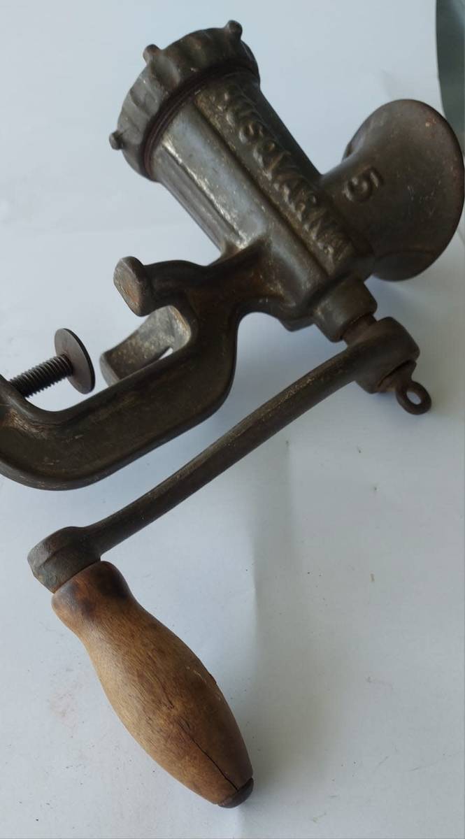 Appliances Husqvarna Number 5 Meat Mincer for sale in Port Elizabeth