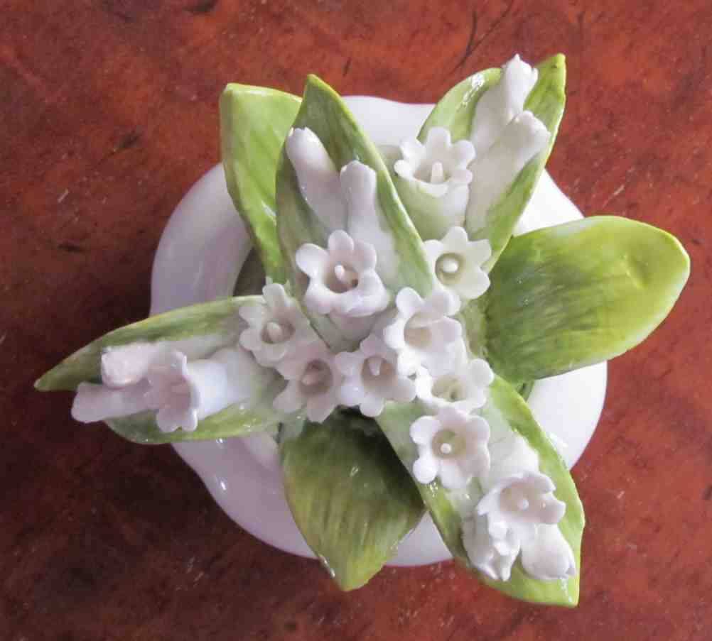 English Porcelain ROYAL ALBERT "Lily of the Valley" POSY of Flowers