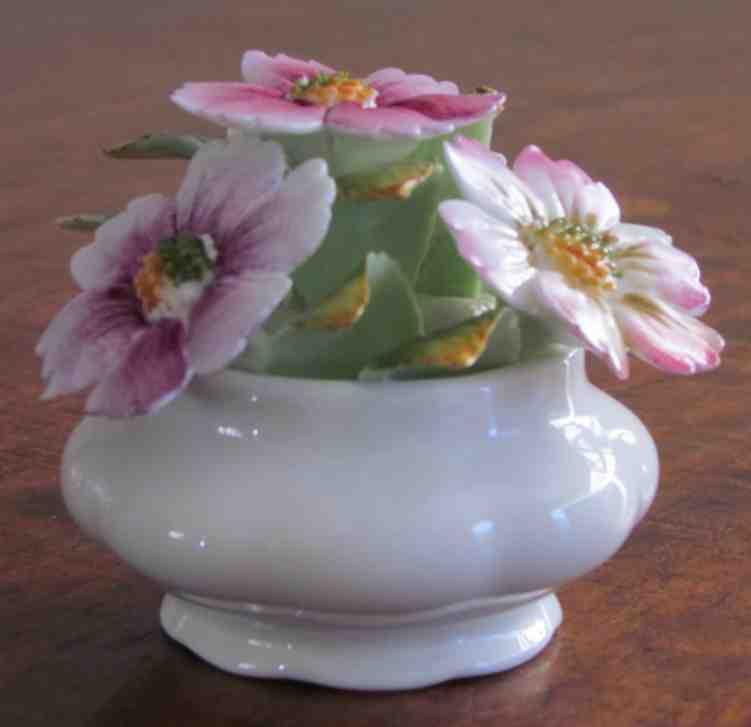 English Porcelain ROYAL ALBERT "Cosmos" POSY of Flowers