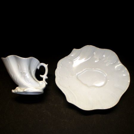 Image of cup & saucer