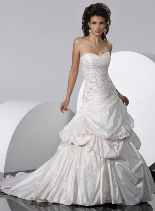 Wedding Dresses Wedding Dresses for Hire (BRAND NEW) Custom made