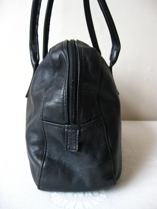 Handbags & Bags - DANIEL HECHTER PARIS GENUINE LEATHER BLACK TOTE ...