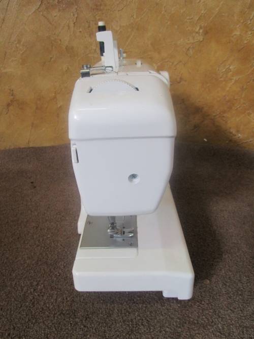 Other Home & Living EMPISAL CELEBRITY 550 SEWING MACHINE 27 STITCH FUNCTION LOOK AS GOOD AS