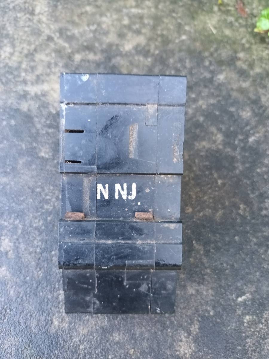 Circuit Breakers & Transformers HEiNEMANN Earth Leakage Circuit Breaker was sold for R71.00 on