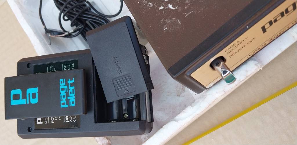 Car Alarms !! VINTAGE COLLECTORS CAR PAGER / ALARM !! was sold for R51.00 on 17 Jan at 2346