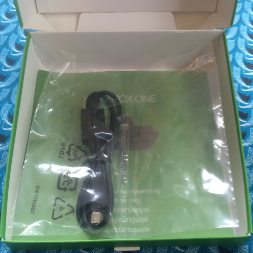 Xbox One Stereo Headset Adapter included cable and manual