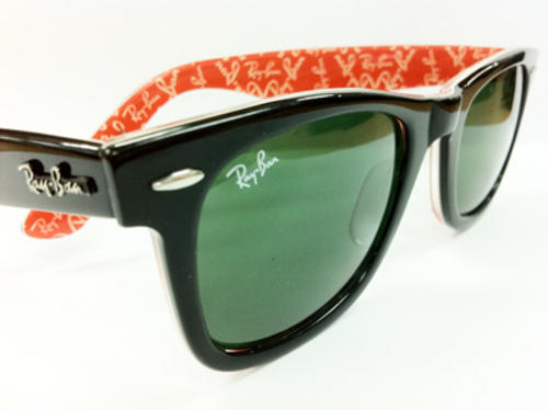 Sunglasses - Ray Ban Wayfarer Rare Prints (Limited Edition) RB2140 1016  (Black/Red/Green) was sold for R1, on 8 Sep at 11:13 by emilmam in  Cape Town (ID:73909038)
