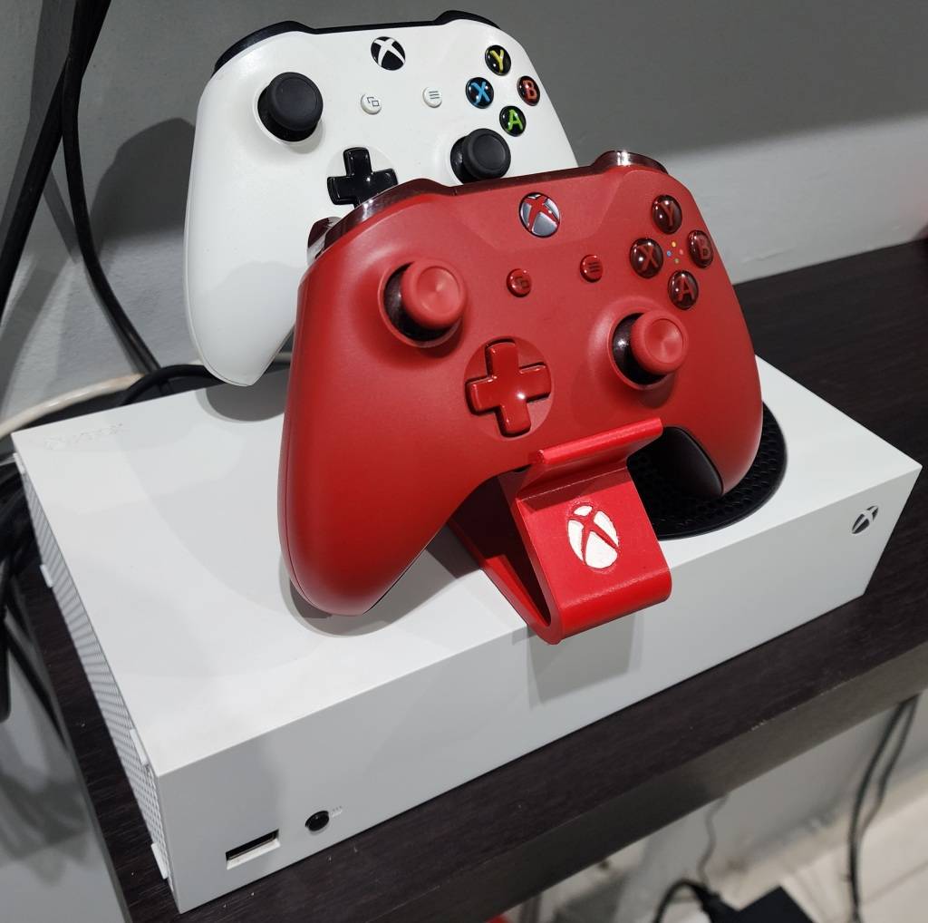 Xbox Xbox Series S 512GB + 2x Xbox One Controllers for sale in Durban