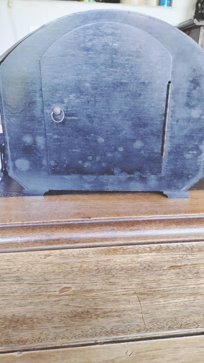 Mantel Clocks Art Deco Style Smith Enfield Mantle Wooden Clock was sold for R406.00 on 22 Nov