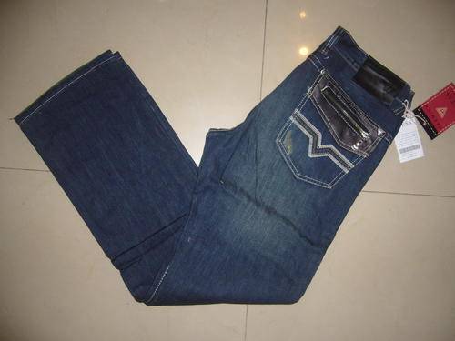 Jeans - Guess Falcon Slim boot mens denims!!!! size 32 was sold for R199.00  on 9 Mar at 13:01 by The Designer Outlet in Cape Town (ID:33980126)