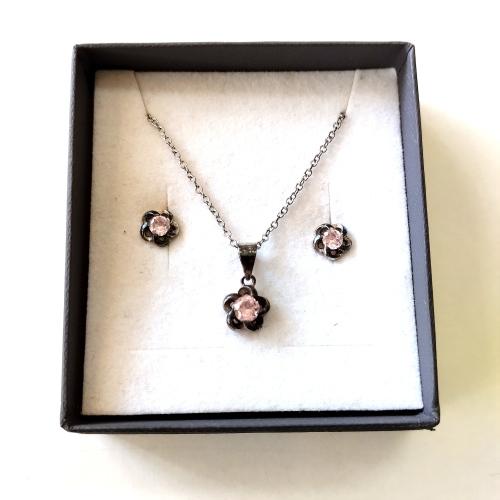 Sterns earrings and 2024 necklace set