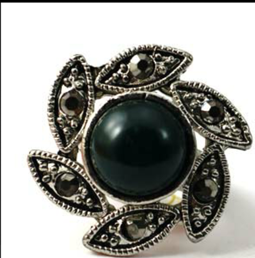 chunky floral ring deep green stone