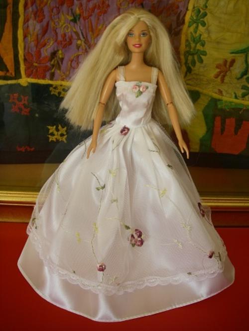 Barbie doll wedding dress satin lace white vines and roses florals clothes formal garden party