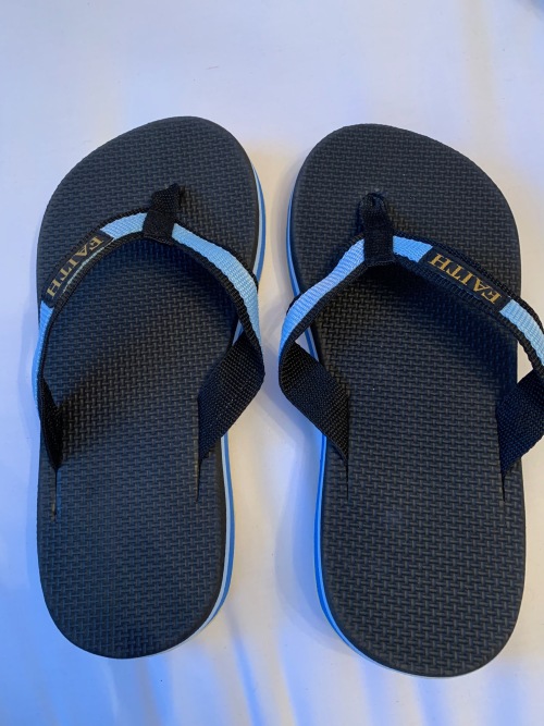 Sandals - Faith Surfer Joe flip-flops UK9 for sale in Cape Town (ID ...