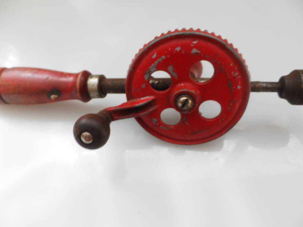 Tools - DRILL / VINTAGE HAND BRACE was sold for R150.00 on 12 Jan at 13