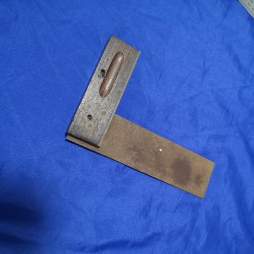 Tools VINTAGE BRASS INLAY 7 1 2 X 4 3 4 CARPENTERS STEEL SQUARE