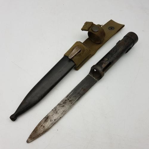 Bayonets - R4 Bayonet to Fit the African R4 1992 was sold for R340.00 ...