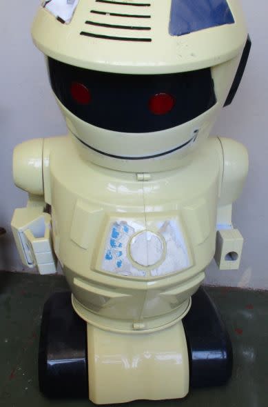 Emiglio Toy Robot