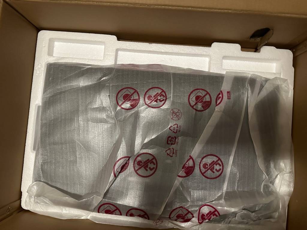 Monitors LG 27QN600 27 in QHD Monitor New was sold for R3,809.00 on