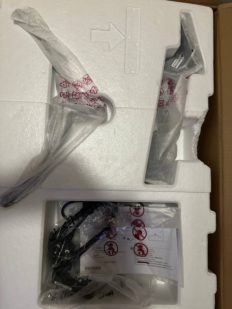 Monitors LG 27QN600 27 in QHD Monitor New was sold for R3,809.00 on