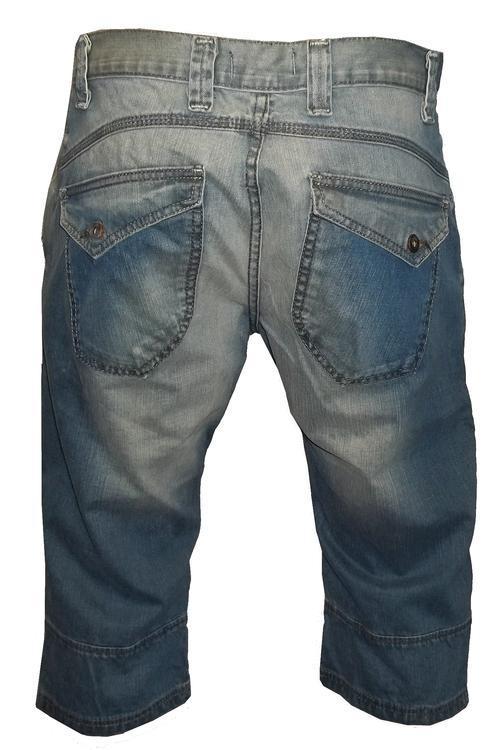 Shorts Mens Clam Diggers Denim Shorts Size 34 Was Sold For R14900 On 22 Jan At 0002 By