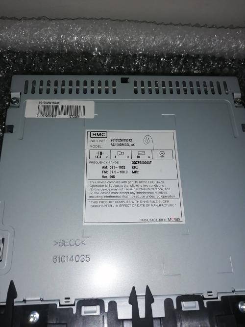 Car Radios Hyundai Santa Fe OEM Radio was sold for R51.00 on 20 Mar